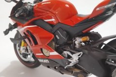 Modelo-Pronto-Ducati_Milk-Plastimodelismo-16