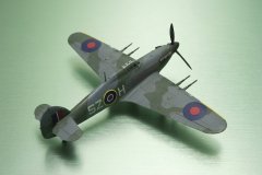Galeria-HAWKER-HURRICANE-MK.IIC-ACADEMY-172-1