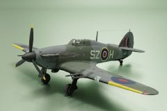 Galeria-HAWKER-HURRICANE-MK.IIC-ACADEMY-172-10