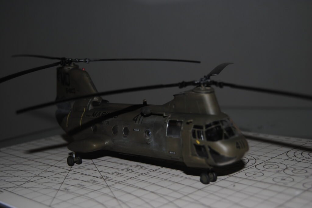 Efeitos de desgaste e envelhecimento nas pás do rotor de fibra de vidro na escala 1:72 2