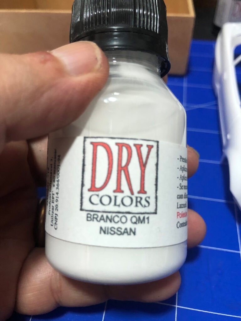 Processo de pintura na carroceria do Nissan Skyline GT-R Tamiya 1/24.